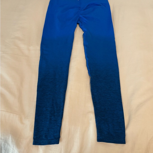 Alphalete Pants - Alphalete Women's Blue Ombre Leggings with Scrunch - Size L